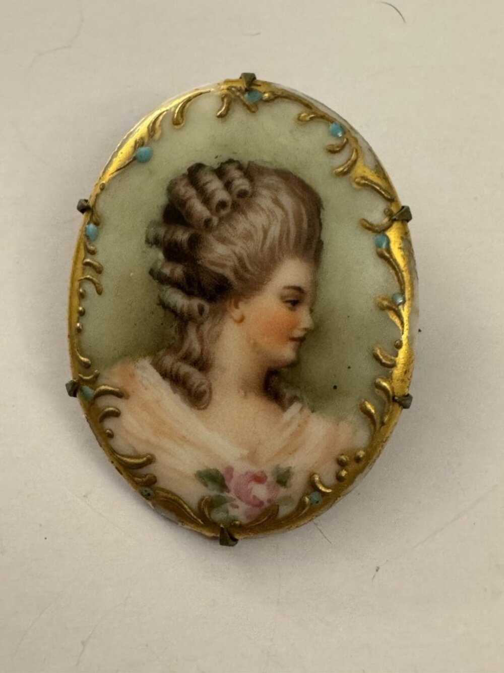 Vintage Victorian Portrait Woman Painted Brooch Pin Gold Tone J18